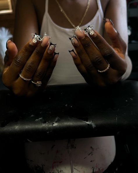 Medium duck nails with black French🖤 - - - - - - - - #ducknails #nails #nailsnailsnails #brocktonnailtech #brockton #nailtech #explorepage #explore Duck Nails With Charms, Medium Duck Nails, French With Flowers, Nails With Charms, Nails With Black, Black French Nails, Black French Tip, Brown French, Black French Tips