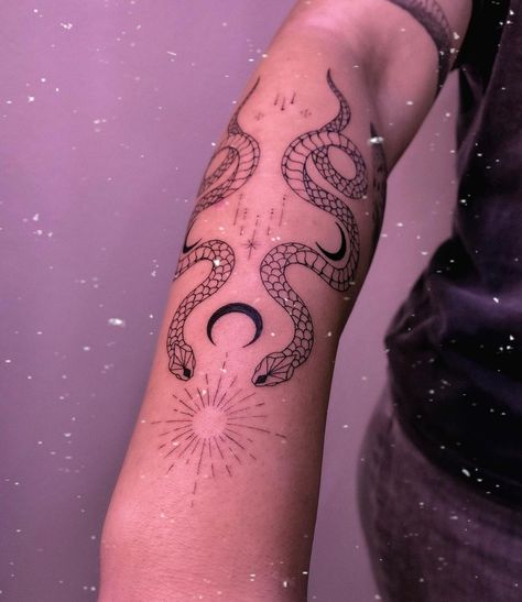 Tattoo Snakes And Moon Tattoo, Mirrored Snake Tattoo, Snake And Diamond Tattoo, Snake And Moon Spine Tattoo, Double Snake Tattoo Back, Double Snake Tattoo Design, Artsy Snake Tattoo, Diamond Snake Tattoo, Dual Snake Tattoo