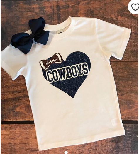 Cowboys Outfits, Girls Football Shirt, Dallas Cowboys Outfits, Preppy Logo, Cowboys Dallas, Dallas Cowboys Shirts, Girls Football, Cowboy Girl, Carhartt Shirts