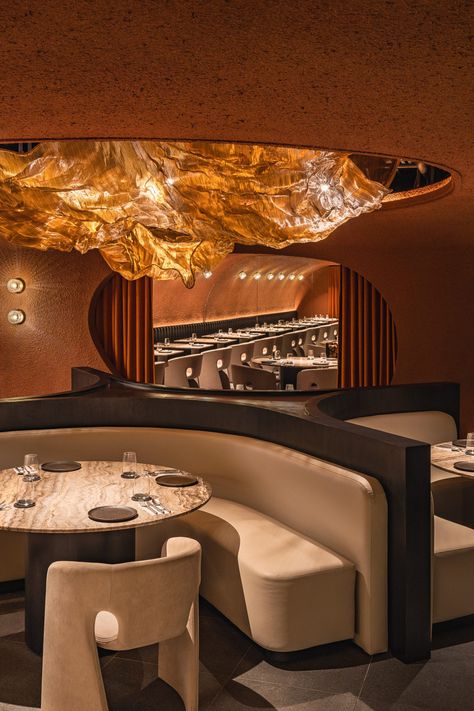 Bar Kar restaurant by Spacemen feels like "stepping into a giant pot" Tribeca Loft, Curved Table, Interior Design Awards, Private Dining Room, Dessert Shop, Smoked Food Recipes, Restaurant Kitchen, Restaurant Interior Design, Studio Photo