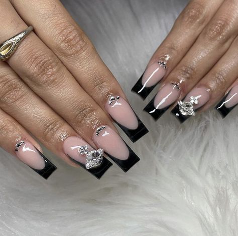 Black French Tip Nails With Planet Gem, Nail Inspo Planet Charm, Saturn Gem Nails, Saturn Nail Charm, French Tips With Planet Charm, Black Sagittarius Nails, Almond Nails With Cross Charm, Saturn Charm Nails, Nails With Saturn Charm