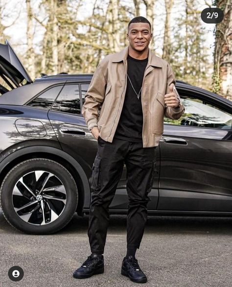 Mbappe Style, Funny Soccer Videos, Soccer Gifs, Football Boyfriend, Aubrey Drake, Casual Leather Jacket, Bad Boy Aesthetic, Kylian Mbappe, Soccer Funny