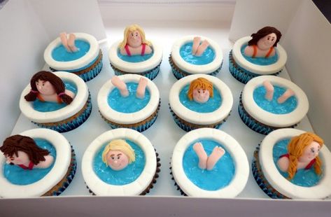 Party Cupcakes Ideas, Swim Cupcakes, Swim Party Cupcakes, Swimming Cupcakes, Pool Party Cupcakes, Pool Cupcakes, Water Theme Party, Swimming Cake, Susie Cakes