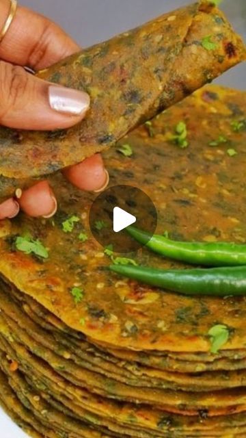 32K likes, 67 comments - cookwithparul on January 7, 2024: "Winter Special Soft Methi Thepla✨️ Can be stored for long😍| Gujrati Methi Thepla🥰😋 Ingredients List: 🍕🍣 साम�...". Thepla Recipe Methi, Methi Thepla Recipe, Methi Recipes Indian Dishes, Kundru Recipe, Methi Paratha Recipes, Methi Recipe, Thepla Recipe, Methi Thepla, Methi Paratha