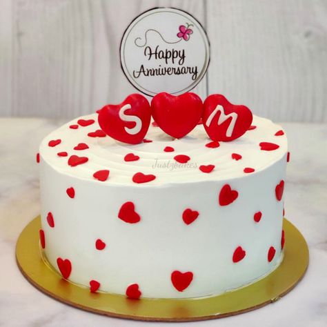 Small Cute Anniversary Cake, Engagement Cake Designs Simple, Anniversary Cake Simple, Small Anniversary Cake, Simple Anniversary Cakes, Happy Anniversary Cakes, Decorating Frosting, Fondant Cake Designs, Wedding Anniversary Cakes