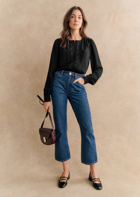 Karina Blouse - Black - Viscose - Sézane Parisian Work Style, Long Blouse Outfit, Black Blouse Outfit, Sezane Clothing, Parisian Style Fall, Parisienne Style, Style Parisienne, Paris Mode, Black Blouse Long Sleeve