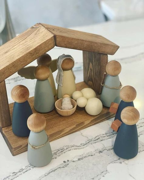 Diy Wooden Peg Doll Nativity, Nativity Scene Peg Doll, Simple Wood Nativity, Diy Nativity Creche, Peg Nativity Diy, Nativity Props Diy, Wooden Peg Nativity, Wooden Peg Nativity Diy, Wood Peg Nativity