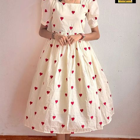 *CODE:DD2708ALM07* Beautiful fully stitched pure cotton dress Boutique finishing lining attached Sizes: S-XXXL PRICE: 1999/-+ shipping Simple Prom Dress Short, Simple Frock, Garfield Wallpaper, Pure Cotton Dress, Simple Frock Design, Frock Designs, Long Frock Designs, Frocks Design, Casual Frocks