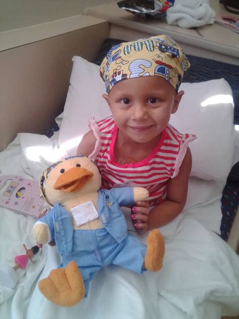 Ashley Craig's daughter and her Chemo Duck! Peds Oncology Nursing, Pediatric Oncology Aesthetic, Pediatric Oncology Nurse Aesthetic, Child Life Specialist Aesthetic, Oncology Aesthetic, Pediatrician Aesthetic, Pediatric Oncologist, Pediatric Oncology Nurse, Pediatrics Doctor