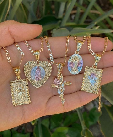 Holy Jewelry, Quinceanera Jewelry, Latina Jewelry, Dope Jewelry Accessories, Expensive Jewelry Luxury, Wrist Jewelry, Jewelry Tattoo, Mexican Jewelry, Necklaces Gold