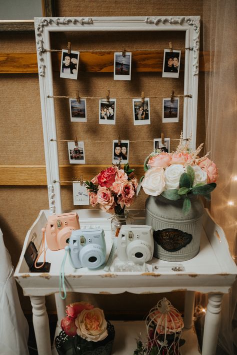 Picture Station Wedding, Hen Do Guest Book, Bachelorette Polaroid Book, Polaroid Station Party, Polaroid Party Station, Bridal Shower Polaroid Station, Wedding Polaroid Station, Guest Book Station, Polaroid Station