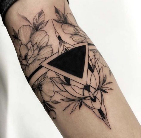 Black Triangle Tattoo Cover Up, Coloured Flowers Tattoo, Triangle And Flower Tattoo, Black Floral Tattoo Cover Up, Triangle Tattoo Cover Up, Triangle Cover Up Tattoo, Triangle Tattoo With Flowers, Black Out Tattoo Cover Up, Geometric Cover Up Tattoo