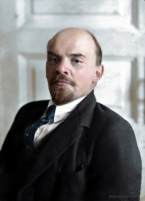 Vladimir Lenin 1918 by klimbims on DeviantArt Vladimir Lenin, Russian Revolution, Russian History, Fidel Castro, Karl Marx, Red Army, Deviantart, History, Photographer