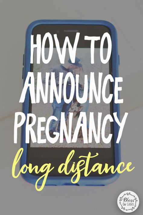 When your loved ones live far away and dropping by is not an option, you will have to get a little bit more creative on how you will tell them you're expecting. Here are some unique ways to do a long distance pregnancy announcements, that is just as thoughtful and special! #LongDistancePregnancy #LongDistancePregnancyAnnouncement #VirtualPregnancyAnnouncement #PregnancyAnnouncementIdeas Ways To Tell Your Parents Your Expecting, Ways To Tell Family Your Pregnant, Long Distance Pregnancy Announcement, How To Tell Family Your Pregnant, Tell Family Pregnant, Clever Pregnancy Announcement, Pregnancy Announcement To Family, Diy Pregnancy Announcement, Pregancy Announcement