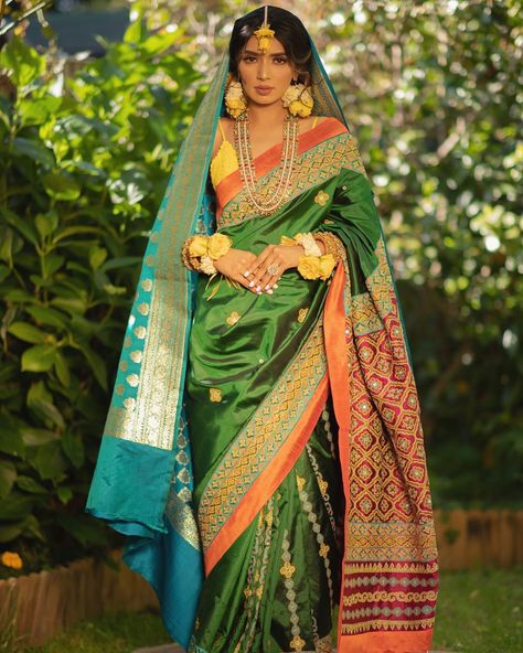 Bengali Clothes, Bride Bengali, Bangladeshi Clothes, Bride Mehndi, Mehndi Bridal, Bengali Culture, Bengali Saree, Mehndi Outfit, Mehndi Outfits