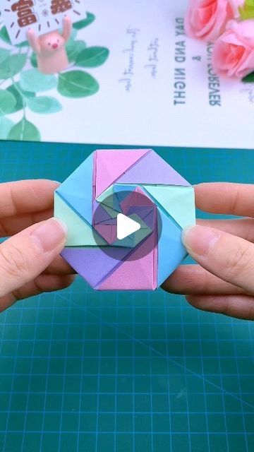 Paper Boxes Diy Folded, Origami A4 Paper, Paper Origami Easy, Paper Flower Projects, Paper Box Tutorial, Origami Box Easy, Origami Box Tutorial, Teabag Folding, Box Origami