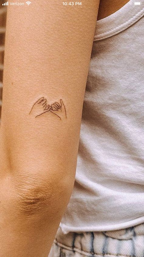 Matching Best Friend Tattoos Fine Line, Partner Matching Tattoos, Tattoo For Duo, Dainty Bff Tattoos, Tattoos For Friends Of 3, Minimalistic Sister Tattoos, Small Dainty Tattoos For Sisters, Matching Sister Tattoos Fine Line, Minimalist Tattoo Sister