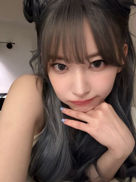 Sakura Miyawaki, Blue Flames, Tolu, Iz One, K Idols, Blue Hair, So Pretty, Kpop Idol, South Korean Girls