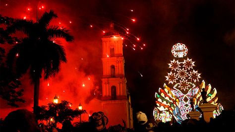 Christmas in Cuba: The Parrandas Festival of Remedios Christmas In Cuba, Santa Maria Cuba, Cayo Santa Maria, Cuba Vacation, Merry Christmas Images, Adventure Tours, Christmas Images, South America, Havana