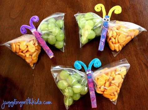 picnic snacks for kids Healthy Birthday Treats, Butterfly Snacks, Lds Nursery, School Birthday Treats, Animal Snacks, Healthy Birthday, Picnic Snacks, Kids Picnic, Primary Ideas