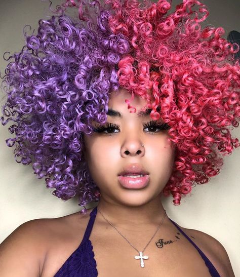 9,158 Likes, 38 Comments - For Kinks & Curls (@forkinksncurls) on Instagram: “😍😍 HAIR GOALS @rassstta  Our GROWTH oils are restocked! Starting at $9, link in bio✨” Wax Ideas, College Hair, Half And Half Hair, Dyed Curly Hair, Split Dyed Hair, Hair Dye Ideas, Temporary Hair Dye, Coloured Hair, Split Hair