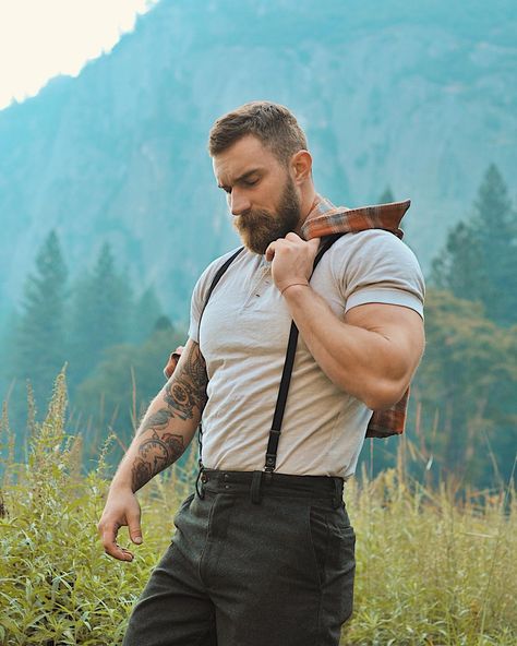 Alexander Abramov on Instagram: from #Uncovered Vol.4 Woodsman - preorder available on my website Summer Slasher, Burly Men, Scruffy Men, Beard Tattoo, Beard Styles For Men, Bear Men, Beard Care, Lumberjack, Big Men