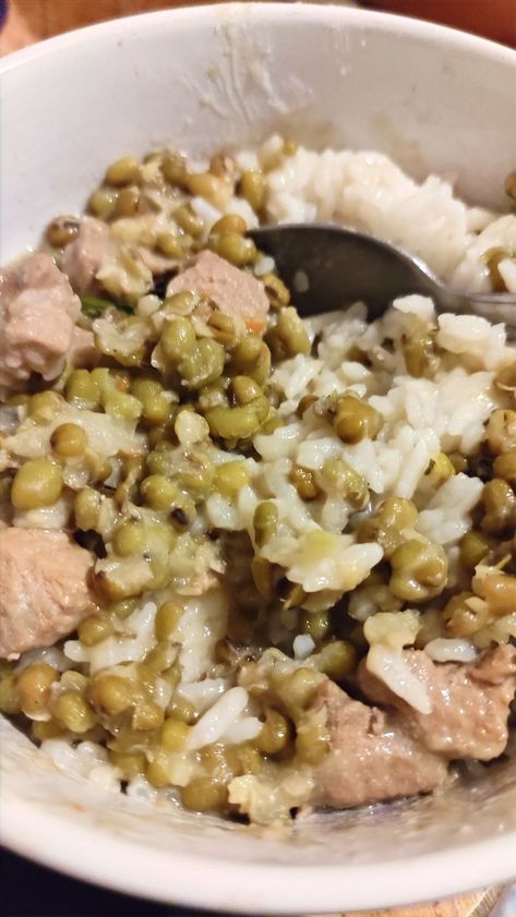 Monggo Recipe Philippines, Pork Filipino Recipe, Ginataang Monggo, Monggo Recipe, Filipino Recipe, Mung Bean, Filipino Recipes, Instagram Reels, Meal Ideas