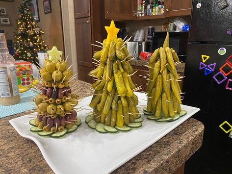 Keto-Friendly Christmas Appetizer Centerpiece Trees Asparagus Christmas Tree, Dill Pickle Christmas Tree, How To Make A Pickle Tree, Olive Tree Appetizer, Pickle Christmas Tree, Pickle Tree Charcuterie, Pickle Platter Ideas, Pickle Christmas Tree Appetizer, Pickle Tree Appetizer