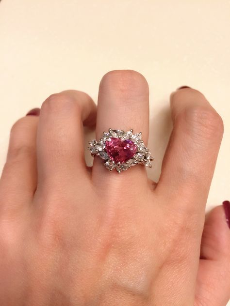 3ct heart shaped Ruby and diamond designer ring Heart Shaped Ruby Ring, Designer Jewelery, Van Cleef And Arpels Jewelry, Ruby Heart, Expensive Jewelry Luxury, Magical Jewelry, Turkish Jewelry, Dope Jewelry, Expensive Jewelry