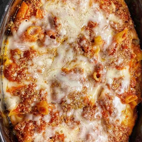 In this blog post, we'll walk you through the steps to make crockpot baked ziti, including tips and tricks for making it the best it can be. So grab your crockpot and get ready to enjoy a delicious and effortless meal! Crockpot Baked Ziti Ground Beef, Crock Pot Baked Ziti With Ground Beef, Crockpot Rigatoni Recipe, Ziti Crockpot, Baked Ziti Crockpot, Crockpot Ziti, Crock Pot Ziti, Crock Pot Baked Ziti, Rigatoni Recipes