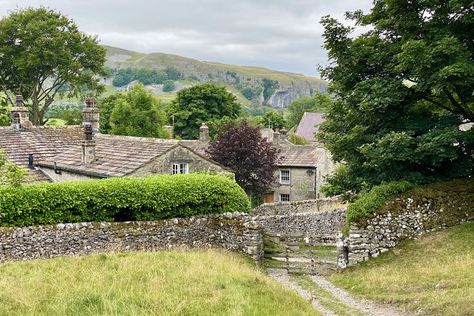 Visit York, Yorkshire Dales National Park, Old Stone Houses, British Countryside, Yorkshire Dales, Stone Houses, English Countryside, North Yorkshire, The Village