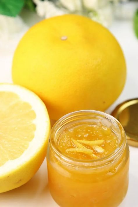 Grapefruit Marmalade Recipe - Traditional All in One Method Recipe Grapefruit Jam Recipes, Pomelo Jam, Pomelo Recipes, Grapefruit Marmalade Recipe, Easy Jams, Marmalade Recipe Easy, Grapefruit Jam, Preserve Recipes, Grapefruit Marmalade