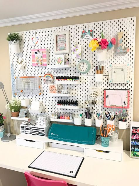 Craft Room Pegboard Ideas, Room Pegboard Ideas, Craft Room Pegboard, Room Pegboard, Pegboard Craft Room, Craft Room Organisation, Ikea Pegboard, Pegboard Ideas, Ikea Skadis