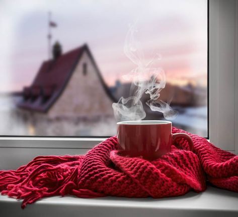 shutterstock_311916749 Organic Spa, Apple Tea, Winter Tea, Winter City, Tea Bar, Tea Cozy, Winter Break, Beautiful Backgrounds, Hot Tea