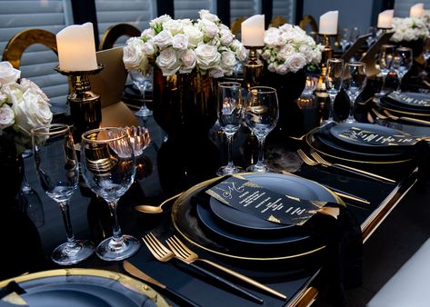 Velaris Starfall, Buzz Birthday, Christmas Gala, All Black Party, Gold Table Setting, Black And White Wedding Theme, Lavish Lifestyle, Black Gold Wedding, Dinner Party Decorations