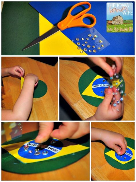 Brazilian Christmas traditions - My husband will love incorporating some of these into our holiday. Christmas In Brazil Crafts For Kids, Brazil Christmas Crafts For Kids, Brazil Activities, Brazil Crafts, Brazil Christmas, Brazil Facts, Country Study, Brazil Art, Portuguese Lessons