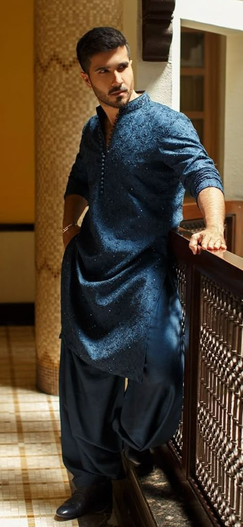 Lohri Outfit For Men, Indian Ethnic Wear Mens, Trending Kurta For Men, Indian Mens Fashion, Kurta Designs Men's, Traditional Poses, Pakistani Kurta Designs, Faiza Saqlain, Pajama Men