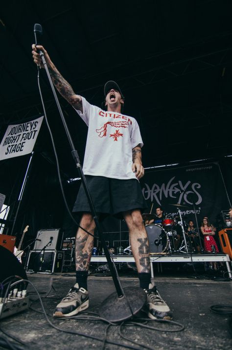 Mat Kerekes, Parker Cannon, Band Concert Outfit, Concert Moodboard, Neck Deep Band, Pop Punk Outfits, Punk Outfits Men, Hardcore Outfits, Punk Fashion Men