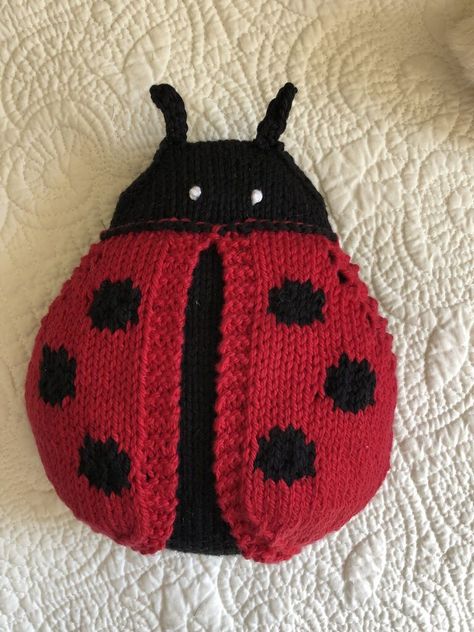 Knit an Adorable Lovebug ... It Has Wings That Open! 🐞 #knit #knitting #handmade #diy #ladybug #ladybird #amigurumi #giftidea Ladybird Knitting Pattern Free, Ladybug Knitting Pattern, Diy Ladybug, Romper Pattern, Knit Blanket, Pdf Knitting Pattern, Knit In The Round, Tiny Dolls, Diy Knitting