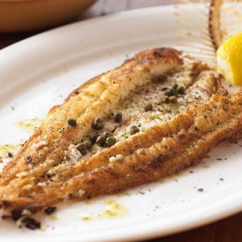 Baked Dover Sole with Lemon Garlic Butter - IzzyCooking Sole Recipes Baked, Dover Sole Recipes, Lemon Sole Recipes, Sole Recipe, Sole Recipes, Sole Fish, Dover Sole, Baked Fish Recipes, Star Food