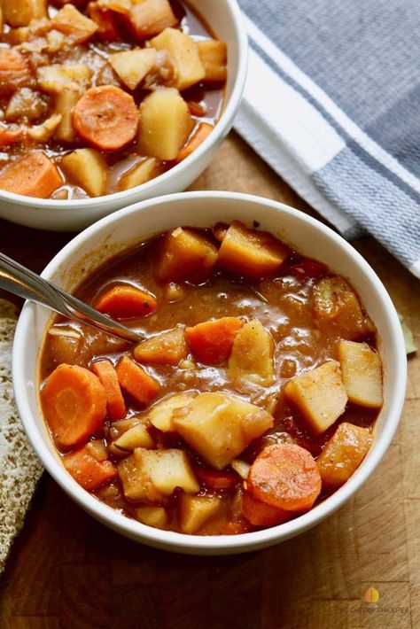 Stew Slow Cooker, Chickpea Vegan, Stew Easy, Vegetable Stew Recipe, Vegetarian Stew, Vegan Crockpot, Vegan Slow Cooker, Vegan Beef, Slow Cooker Stew