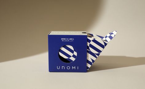 Japan Packaging Design, Drinks Packaging Design, Geometric Shapes Art, Skincare Packaging, Creative Box, Box Packaging Design, Cardboard Packaging, Packing Design, Tea Packaging