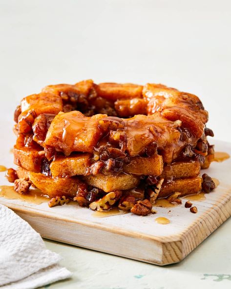 KETO INSTANT POT RECIPE: Maple-Pecan Fathead Monkey Bread — Keto In The City Monkey Bread In A Mug, Bread In A Mug, Keto Instant Pot, Bread Keto, Instant Pot Recipe, Small Microwave, Biscuit Dough, Maple Pecan, Sugar Free Syrup