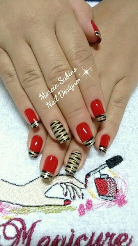 Unha vermelha | Manicura de uñas, Uñas decoradas con lineas, Diseños de uñas atrapasueños Converse Nails, Cute Summer Nail Designs, Purple Nail Designs, Cute Summer Nails, Festival Nails, Nail Designs Glitter, Elegant Nails, Color Street Nails, Fall Nail Designs