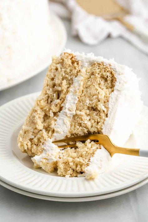 Cmpa Recipes, Vegan Cake Frosting, Vegan Coconut Cake, Vegan Apple Cake, Fluffy Cream Cheese Frosting, Tender Coconut, Baking Projects, Dairy Free Cake, Coconut Cake Recipe