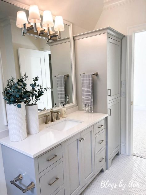 One Sink Master Bath Vanity, Vanity Sink Combo, Bathroom Remodel Single Sink, Single Sink Bathroom Vanity With Tall Side Cabinet, Bathroom Vanity Designs With Storage, One Sink Master Bath, Vanities For Bathrooms, One Sink Bathroom Vanity, Built In Vanity In Bathroom