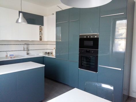 Kallarp ikea kitchen with glossy white in my home Kallarp Ikea Kitchen, Ikea Kitchen Installation, Tall Kitchen Cabinets, Grey Blue Kitchen, Ikea Makeover, Kitchen Grey, Kitchen Installation, Kitchen Concepts, Kitchen Farmhouse