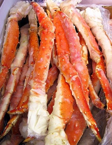 bluekingcrabbox Alaskan Crab Legs, Alaskan King Crab, Seafood Dish Recipes, Lobster Recipes Tail, Crab Dishes, King Crab Legs, Delicious Seafood Recipes, Best Seafood Recipes, Lobster Recipes