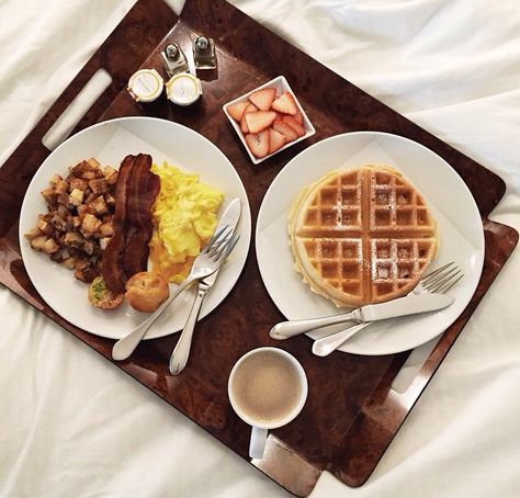 Meals Of The Day, Morning Ritual, Breakfast In Bed, Food Platters, Morning Coffee, Waffles, Food Photography, Dessert Recipes