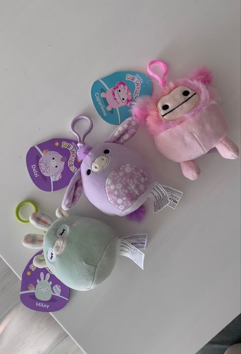 Squishmallow Clips, Aesthetic Clips, Cute Squishies, Kakao Friends, Girly Aesthetic, Bag Clips, Birthday Wishlist, Cute Stuffed Animals, Christmas Stocking Stuffers